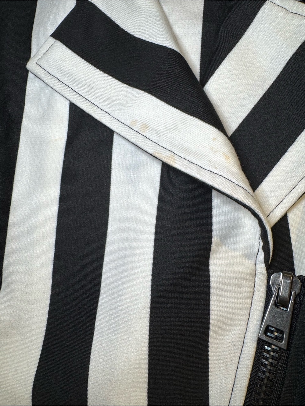 Forever 21 Black & White Striped Moto Jacket - Picture 4 of 12